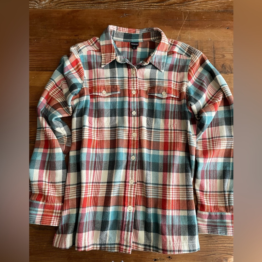 🟨🟩Patagonia Organic Cotton Flannel sz 12 🟩🟧